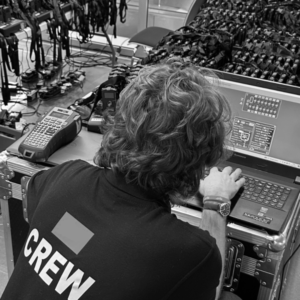 technician setting languages at full serviced hire event